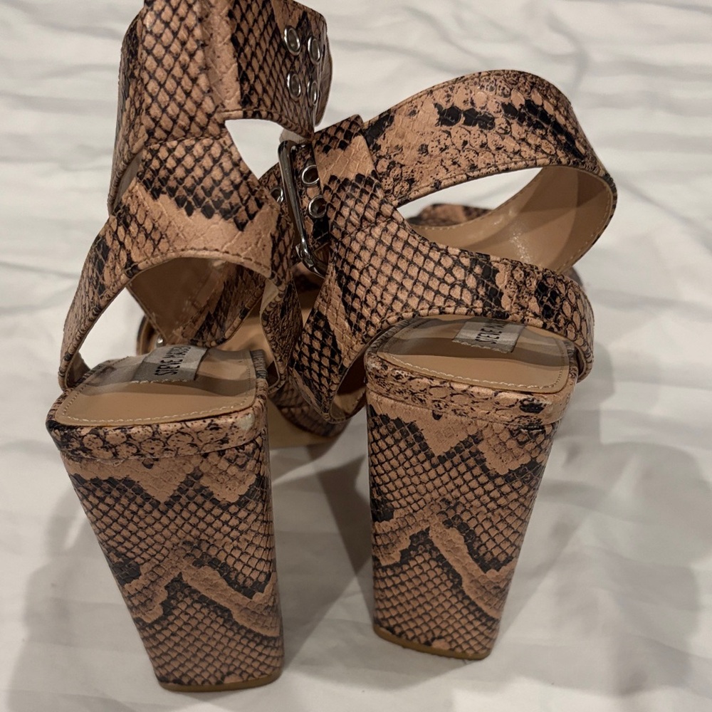 Steve Madden Tan Snake-Print Block Heel Sandals - Picture 2 of 3